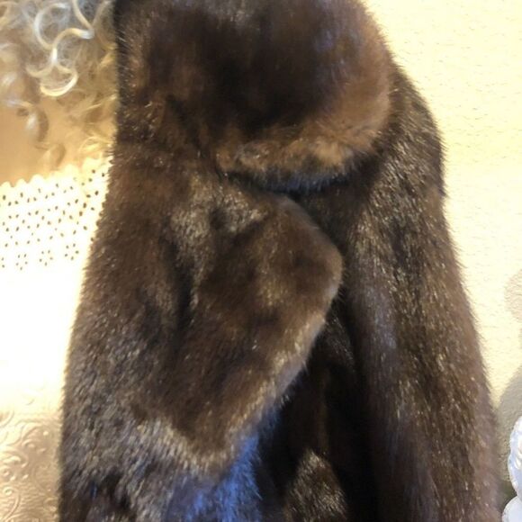 Stylish Soft Vintage Dark Brown Mink Coat - Picture 4 of 12